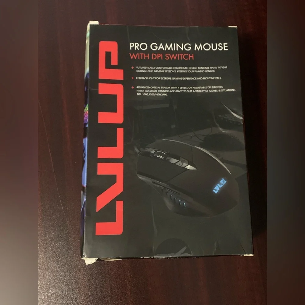 PRO GAMING MOUSE WITH DPI SWITCH!!